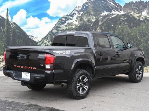 Certified 2019 Toyota Tacoma TRD Sport image 3