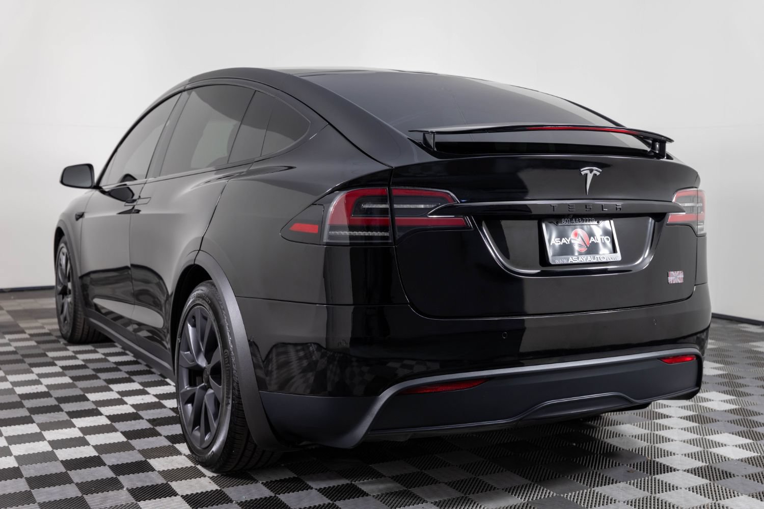 Used 2023 Tesla Model X Plaid AWD/4WD image 5