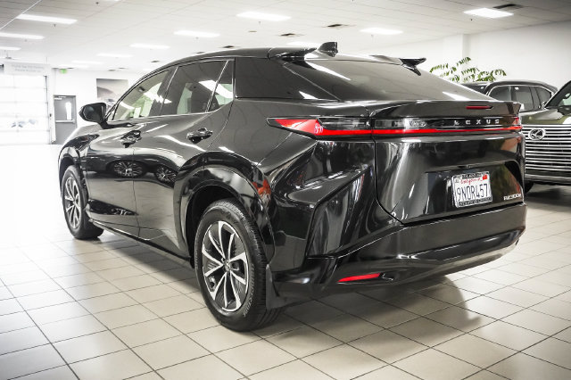 Used 2024 Lexus RZ 300e Premium w/ Accessory Package (P5) FWD image 8