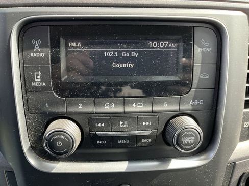 Used 2017 RAM 2500 Tradesman w/ Chrome Appearance Group AWD/4WD image 13