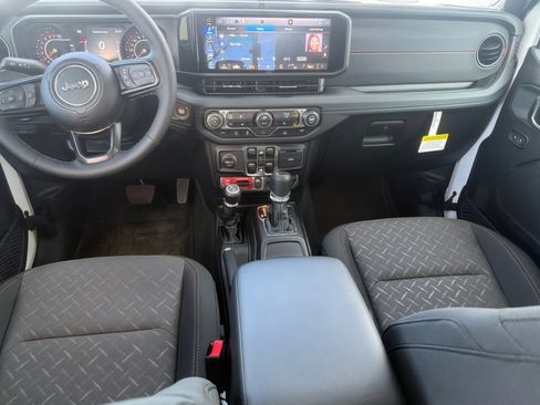 New 2026 Jeep Gladiator Mojave image 15