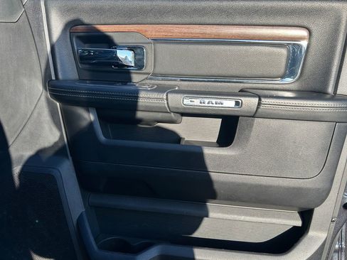 Used 2017 RAM 3500 Laramie AWD/4WD image 26