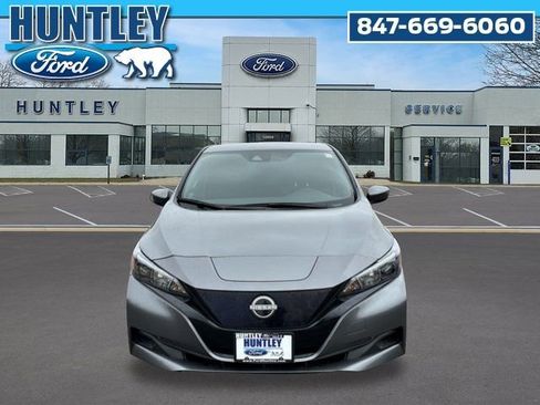 Used 2024 Nissan Leaf S image 3