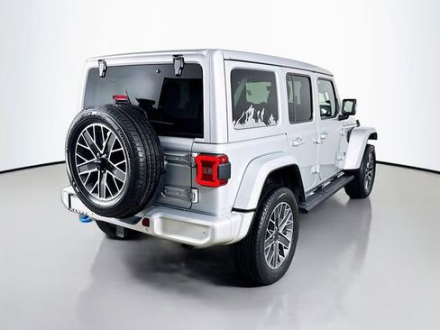 Used 2024 Jeep Wrangler High Altitude AWD/4WD image 7