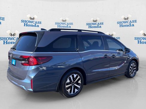Certified 2025 Honda Odyssey EX-L image 8