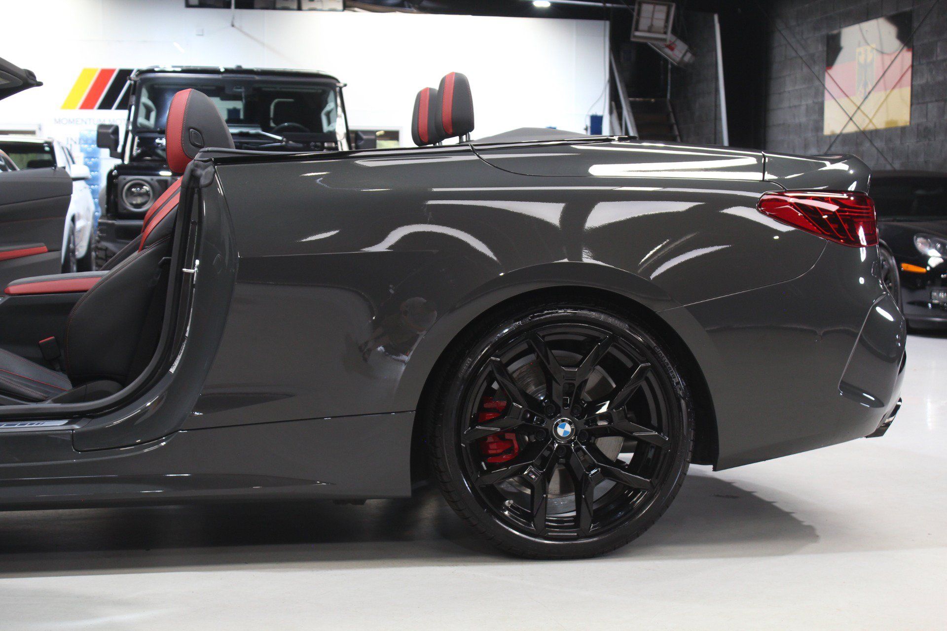 Used 2026 BMW M440i Convertible w/ Premium Package RWD image 27