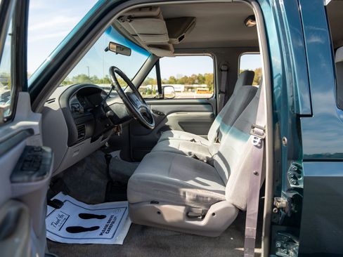 Used 1997 Ford F350 XLT image 31