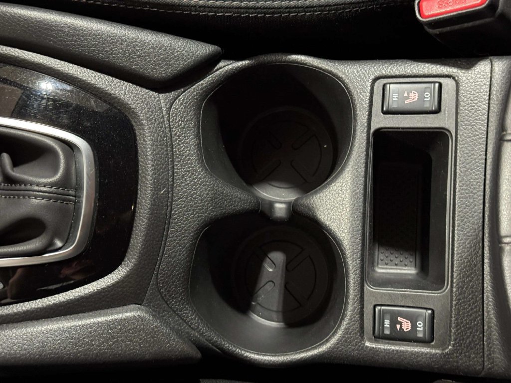 Used 2018 Nissan Rogue SV AWD/4WD image 17