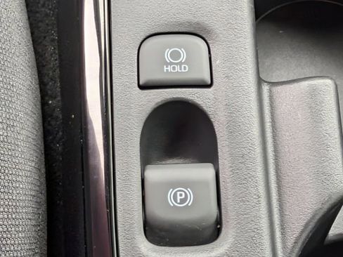 Used 2025 Toyota Corolla SE image 14