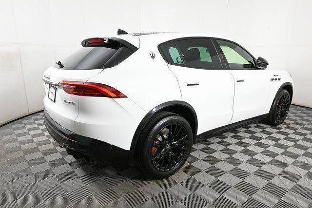 New 2025 Maserati Grecale Modena AWD/4WD image 32