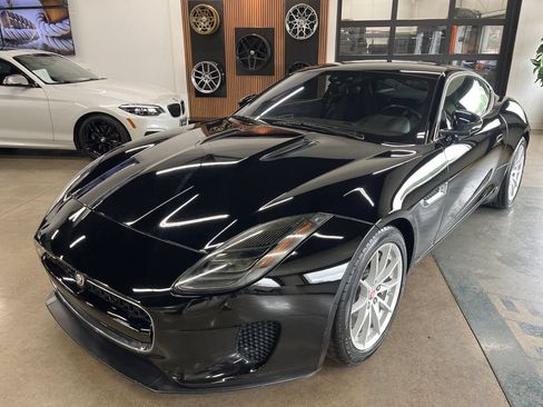 Used 2018 Jaguar F-TYPE Coupe RWD image 2