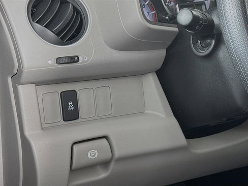 Used 2015 Honda Pilot LX image 10