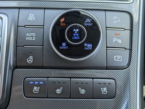 Used 2022 Hyundai Santa Fe Limited AWD/4WD image 29