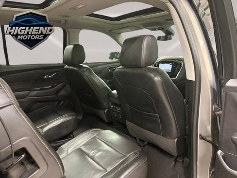 Used 2019 Chevrolet Traverse Premier w/ Driver Confidence II Package image 22
