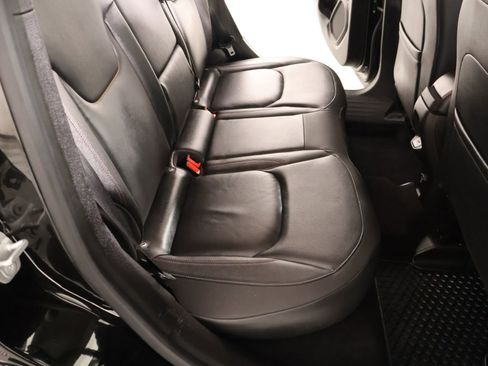 Used 2022 Jeep Renegade Trailhawk AWD/4WD image 16