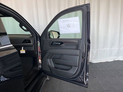 New 2026 Chevrolet Tahoe LS w/ LS Custom Edition AWD/4WD image 17