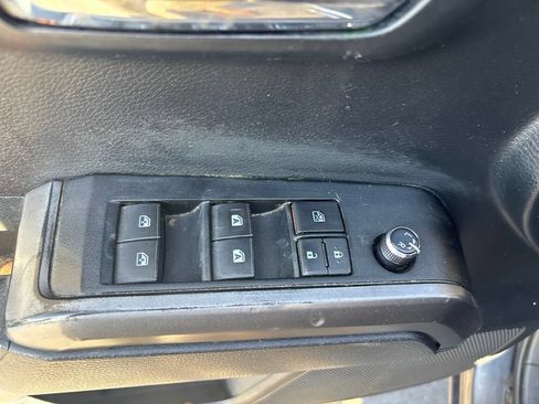Used 2018 Toyota Tacoma TRD Sport w/ Technology Package RWD image 15