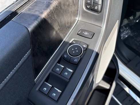 New 2026 Ford F250 Lariat w/ Lariat Premium Package AWD/4WD image 19