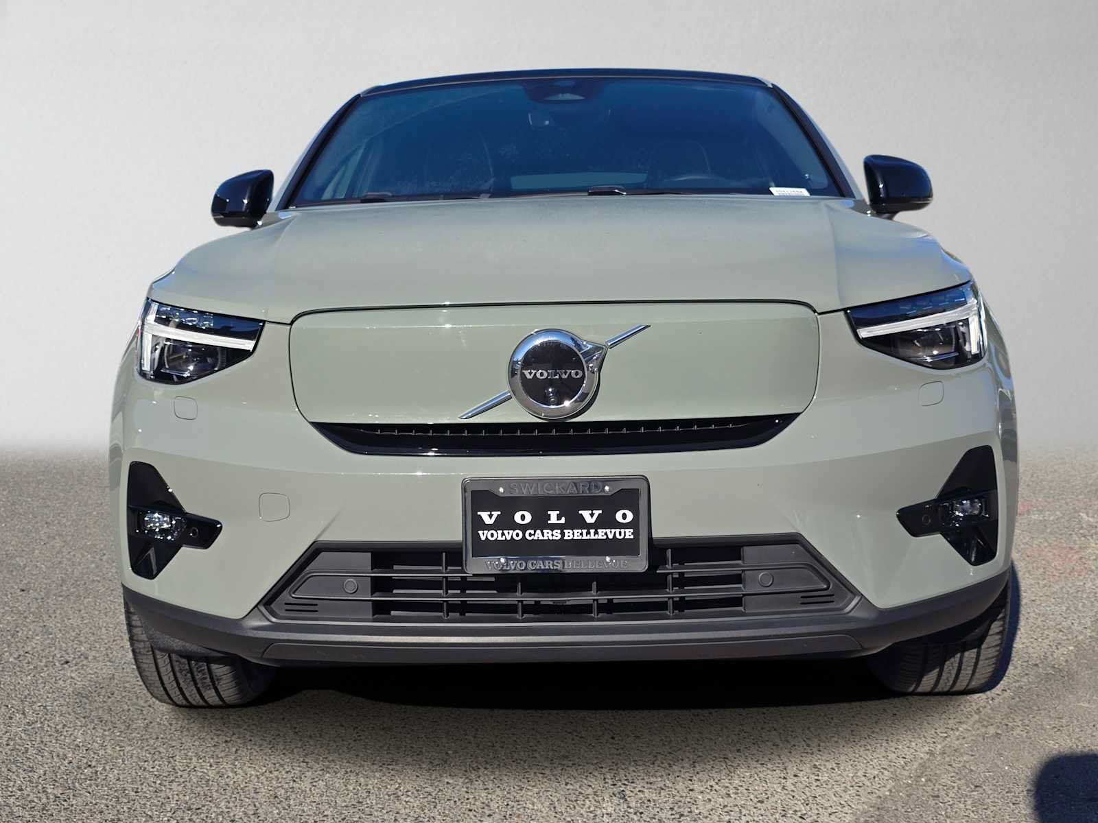 Certified 2023 Volvo C40 P8 Recharge Ultimate w/ Protection Package Premier AWD/4WD image 9