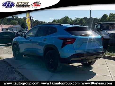Used 2025 Chevrolet Trax ACTIV w/ Sunroof Package FWD image 5