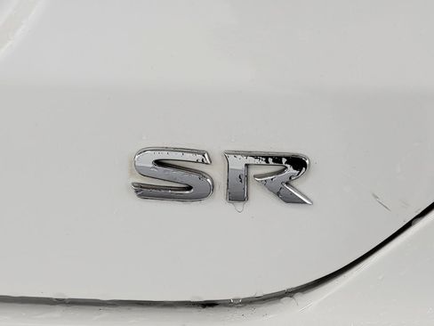 Used 2021 Nissan Kicks SR w/ SR Premium Package image 10