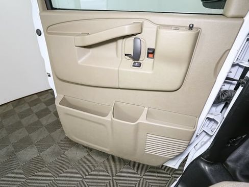 Used 2025 Chevrolet Express 2500 w/ Driver Convenience Package RWD image 28