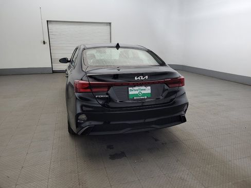 Used 2022 Kia Forte LXS image 6