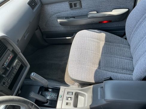 Used 1992 Toyota 4Runner SR5 AWD/4WD image 22