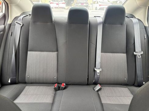 Used 2025 Nissan Sentra SV FWD image 36