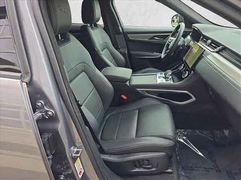 Certified 2025 Jaguar F-PACE R-Dynamic S image 10