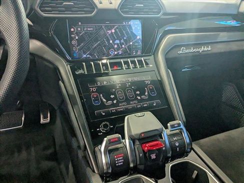Used 2024 Lamborghini Urus S image 15