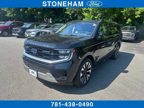 Used 2025 Ford Expedition Max Platinum w/ Driver's Package AWD/4WD image 1