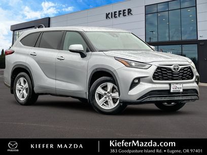 Used 2024 Toyota Highlander LE