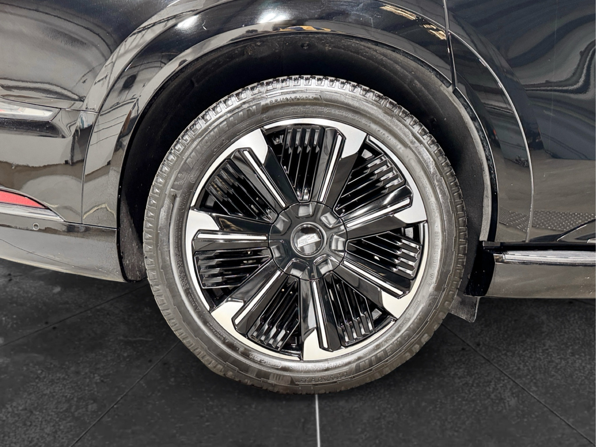 Used 2025 Cadillac Escalade IQ Sport 2 AWD/4WD image 38