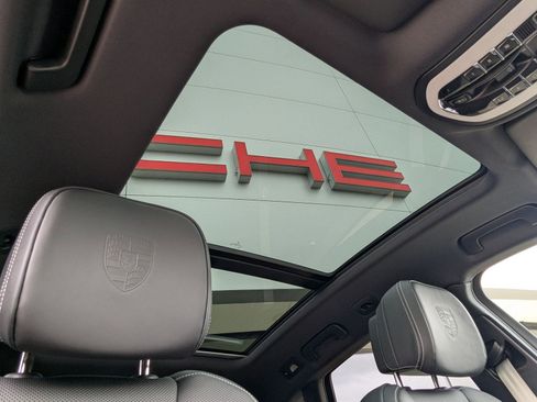 New 2026 Porsche Macan S AWD/4WD image 27