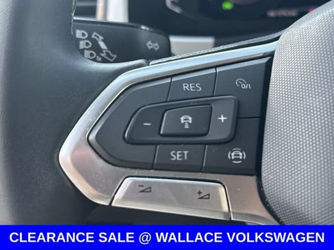 Certified 2022 Volkswagen Atlas Cross Sport SE AWD/4WD image 24