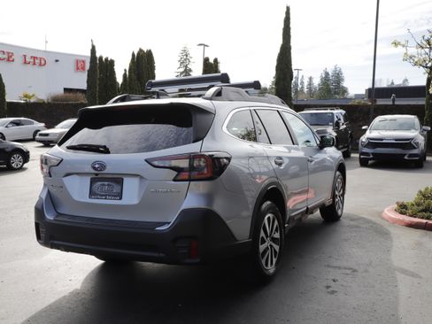 Used 2020 Subaru Outback Premium AWD/4WD image 8