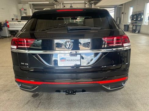 Used 2023 Volkswagen Atlas Cross Sport SE FWD image 6