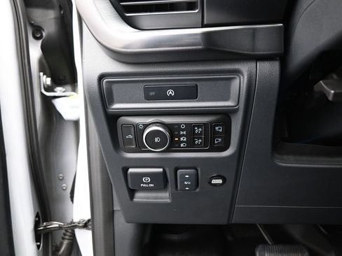 New 2025 Ford F150 Lariat w/ Equipment Group 502A High image 13