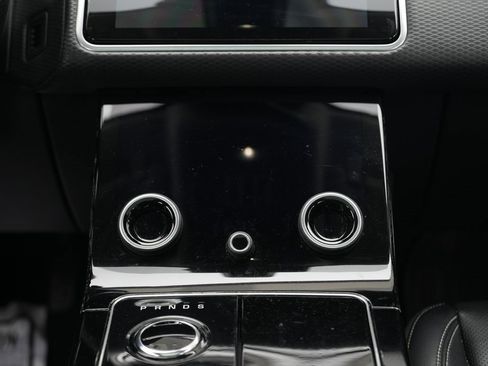 Used 2020 Land Rover Range Rover Velar S image 43