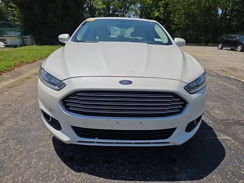 Used 2013 Ford Fusion SE FWD image 4