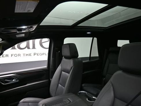 Used 2023 Chevrolet Tahoe LT w/ Luxury Package AWD/4WD image 17