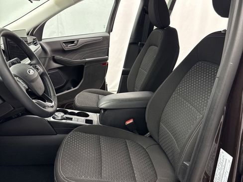 Used 2023 Ford Escape Active w/ Tech Pack #1 image 9