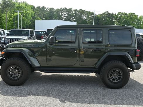 Used 2022 Jeep Wrangler Unlimited Rubicon w/ Xtreme Recon 35" Tire Package AWD/4WD image 6