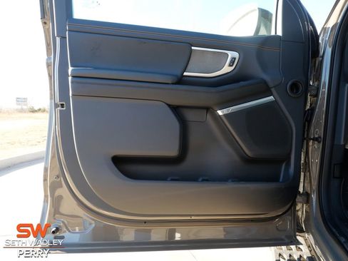 New 2026 Ford Expedition Tremor image 12