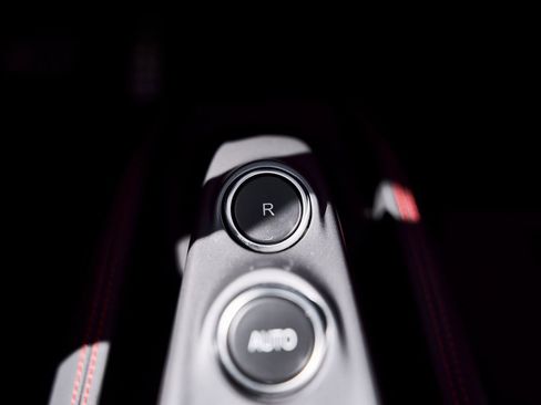 Used 2022 Ferrari F8 Tributo image 73