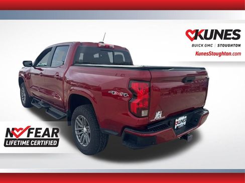 Used 2024 Chevrolet Colorado LT w/ LT Convenience Package II image 9