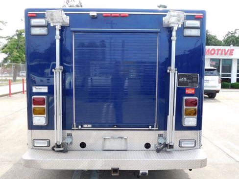 Used 2012 Ford F450 XL w/ PWR Equipment Group image 3