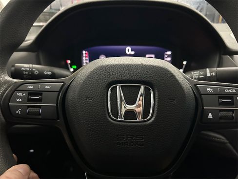 Used 2024 Honda Accord EX image 27