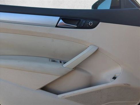 Used 2012 Volkswagen Passat 2.5 SE image 7